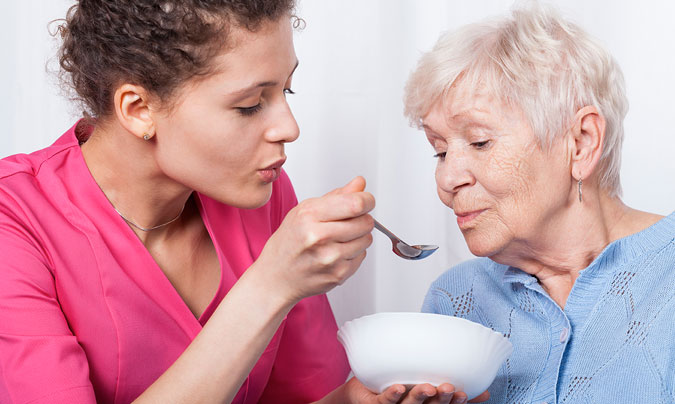 Mitos y realidades en la alimentación y nutrición de las personas mayores