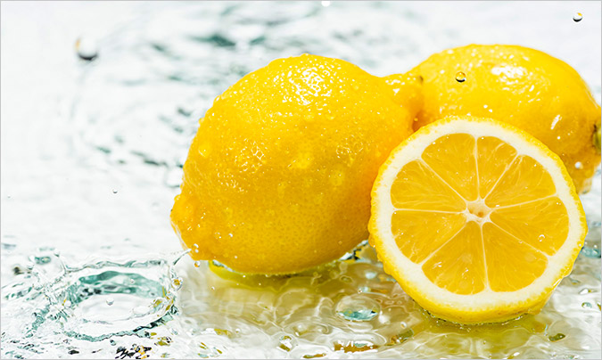 El limón europeo, fuente de vitamina C, ideal para combatir el calor del verano