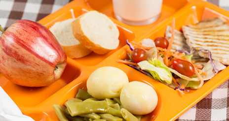 Sobresaliente para la oferta alimentaria de los comedores escolares andaluces