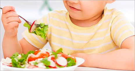 ¿Qué implica una dieta vegana en el colegio y cómo incide en la salud de niñas y niños?